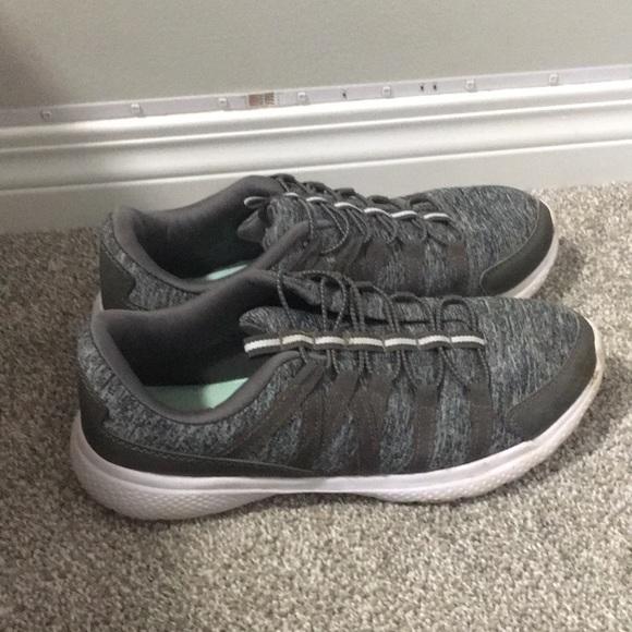 Athletic work - Picture 3 of 4